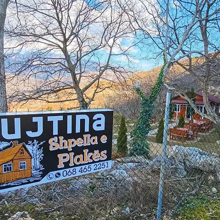 Guest house Bujtina Shpella E Plakes Cercan