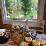 Bujtina Shpella E Plakes Cercan